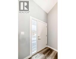 Dining room - 45 Ellington Crescent, Red Deer, AB T4P3E5 Photo 3