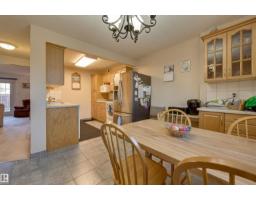 Family room - 1064 Millbourne Rd E Nw, Edmonton, AB T6K1W1 Photo 4