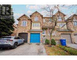 Dining room - 15 Bowler Street, Aurora, ON L4G7J2 Photo 2