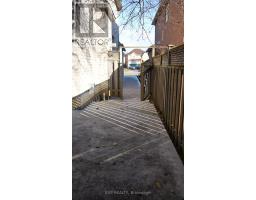 154 Bristol Road E, Mississauga, ON L4Z3V3 Photo 2