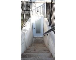 154 Bristol Road E, Mississauga, ON L4Z3V3 Photo 4