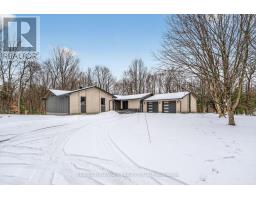 Bathroom - 1625 Royal Orchard Drive, Ottawa, ON K4C1A9 Photo 3