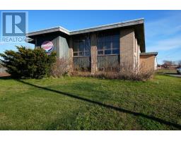 64 Ottawa Street, Summerside, PE C1N2V5 Photo 3