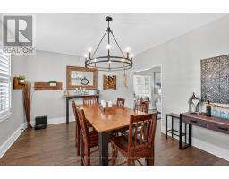 Bedroom - 190 Royal St Royal Street N, Gravenhurst, ON P1P1H5 Photo 2