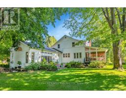 Bedroom 3 - 20369 Old Montreal Road, South Glengarry, ON K0C2C0 Photo 2