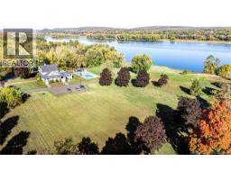 1337 Woodstock Road, Fredericton, NB E3B7R9 Photo 4