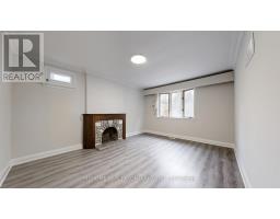 Family room - 95 Roseview Avenue, Richmond Hill, ON L4C1C6 Photo 4