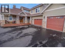 Full bathroom - 1509 Mount Royal Ridge, Cranbrook, BC V1C0C4 Photo 3