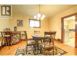 Bedroom - 18 Montgomery, Leamington, ON N8H1A3 Photo 4