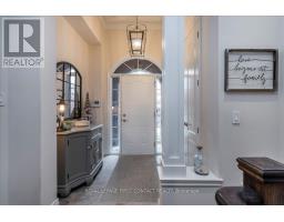 Living room - 222 Ridge Way, New Tecumseth, ON L9R0H2 Photo 3