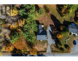 Bedroom - 1649 Avondale Road, Mantua, NS B0N2A0 Photo 5