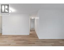 Full bathroom - 1451 1 Avenue Ne Unit 503, Salmon Arm, BC V1E1N8 Photo 3