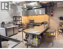 769 Erie Street East Unit B, Windsor, ON N9A3Y2 Photo 3