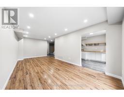 Eating area - 221 10 Bassett Boulevard, Whitby, ON L1N9C8 Photo 3