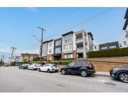 102 15169 Buena Vista Avenue, White Rock, BC V4B1Y2 Photo 2