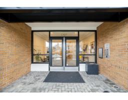 102 15169 Buena Vista Avenue, White Rock, BC V4B1Y2 Photo 4