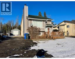 Recreation room - 215 Peace River Crescent, Tumbler Ridge, BC V0C2W0 Photo 4