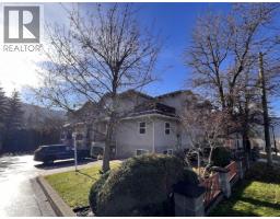 Bedroom - 420 4 Avenue Se Unit 201, Salmon Arm, BC V1E1R9 Photo 2