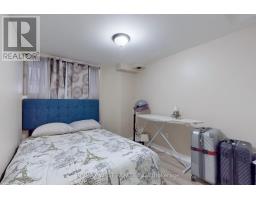 601 Sunbird Trail, Pickering, ON L1X2X7 Photo 2