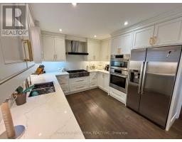 Primary Bedroom - 98 Golf Links Drive, Aurora, ON L4G3V3 Photo 5