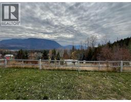Foyer - 2481 Squilax Anglemont Road Unit 25, Lee Creek, BC V0E1M4 Photo 5