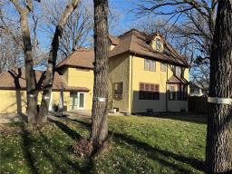 Primary Bedroom - 251 Oxford Street, Winnipeg, MB R3M3H8 Photo 5