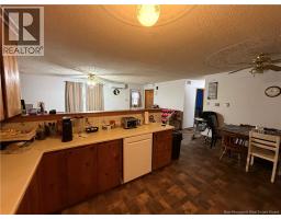 Kitchen/Dining room - 490 Newburg Road, Newburg, NB E7N1X3 Photo 4
