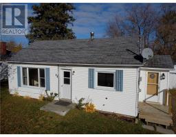 4pc Bathroom - 26 Vankoughnet Street, Little Current, ON P0P1K0 Photo 3
