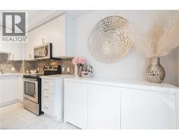 Kitchen - 2486 Old Bronte Road Unit 329, Oakville, ON L6M0Y4 Photo 5