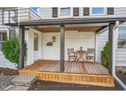 Foyer - 103 Charles Street W, Ingersoll, ON N5C2L9 Photo 5