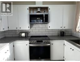 Bedroom - 3620 Island Hwy S, Campbell River, BC V9W1E6 Photo 3