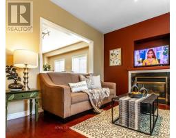 11 Oak Gardens Court, Brampton, ON L6S0E2 Photo 2