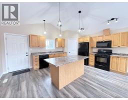 Living room - 111 1 Street N, Marwayne, AB T0B2W0 Photo 2