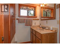 13075 Porlier Pass Road, Galiano Island, BC V0N1P0 Photo 3