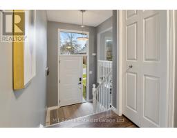 Bedroom - 516 Harvey Street, Centre Wellington, ON N1M3K3 Photo 4