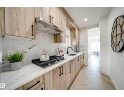 Primary Bedroom - 7023 177 Av Nw, Edmonton, AB T5Z0W9 Photo 4