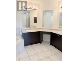 Kitchen - 18 Crellin Street, Ajax, ON L1Z0P4 Photo 3