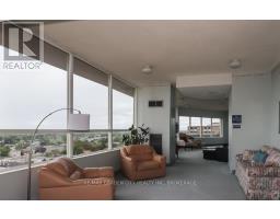 Kitchen - 1110 7 Gale Crescent, St Catharines, ON L2R7M8 Photo 3