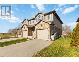 Bathroom - 153 Edison Street, St Marys, ON N4X0A8 Photo 4