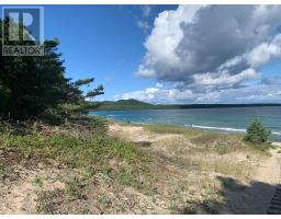 Living room - 6 Mkwa Miikaans Lane, Christian Island 30, ON L9M0A9 Photo 4