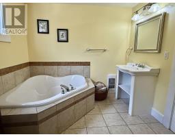 Living room - 1517 Blanche Road, Blanche, NS B0T1W0 Photo 5