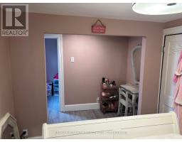 Kitchen - 5011 Fifth Avenue, Niagara Falls, ON L2E4S6 Photo 3