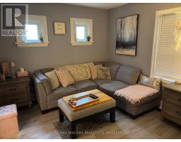 Bedroom - 5011 Fifth Avenue, Niagara Falls, ON L2E4S6 Photo 4