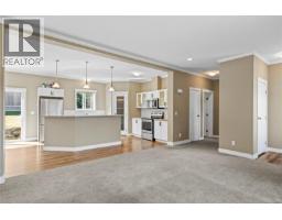 Ensuite - 2687 Jingle Pot Rd, Nanaimo, BC V9R6W5 Photo 5