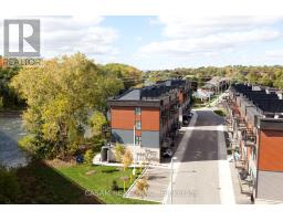 Primary Bedroom - 10 2 Willow Street N, Brant, ON N3L0K7 Photo 3