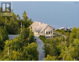 43 Bayview Crescent, Image 2