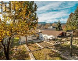 Foyer - 8109 16 Avenue, Coleman, AB T0K0M0 Photo 5