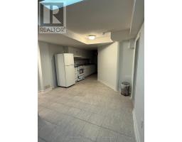 Bathroom - Bsmt 5923 Sidmouth Street, Mississauga, ON L5V2Z3 Photo 2