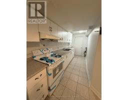 Living room - Bsmt 5923 Sidmouth Street, Mississauga, ON L5V2Z3 Photo 4