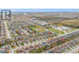 Bathroom - 82 Couling Crescent, Guelph, ON N1E0J8 Photo 3